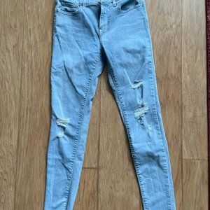 Size 24 * Levis Blue Jeans Mid Rise